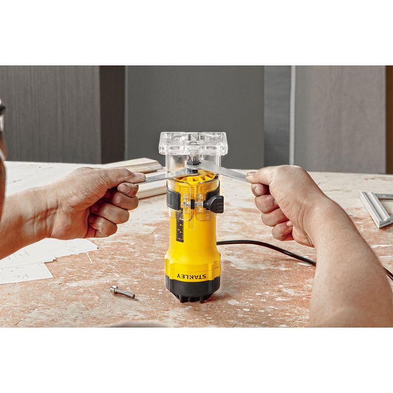 Rebordeadora-1-4--550W-35000RPM-STANLEY-ST55