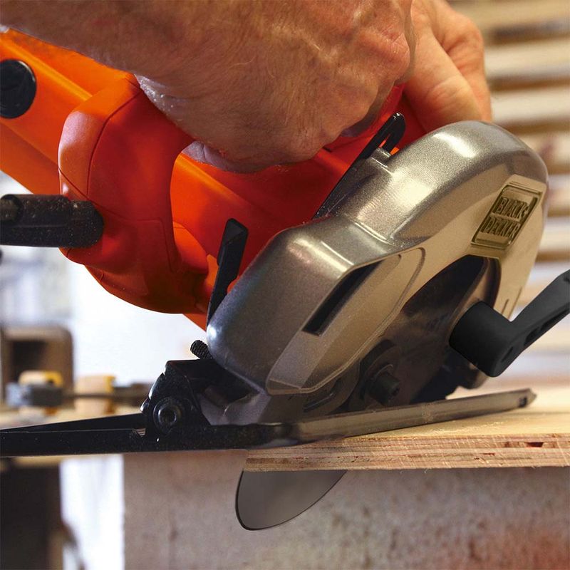 Sierra-Circular-7.1-4--1400W-BLACK---DECKER-
