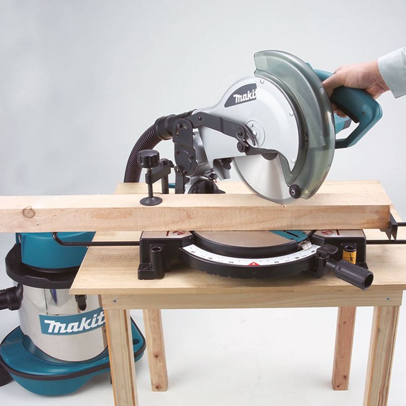 Sierra-ingleteadora-10--1500W-Profesional-MAKITA